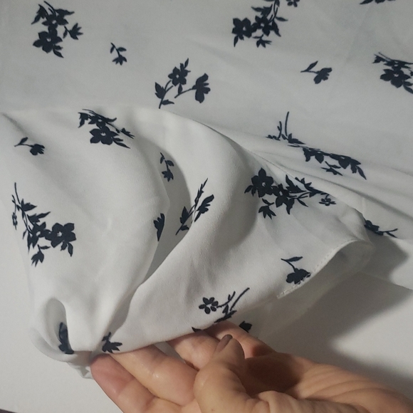 Top - Picture 5 of 10